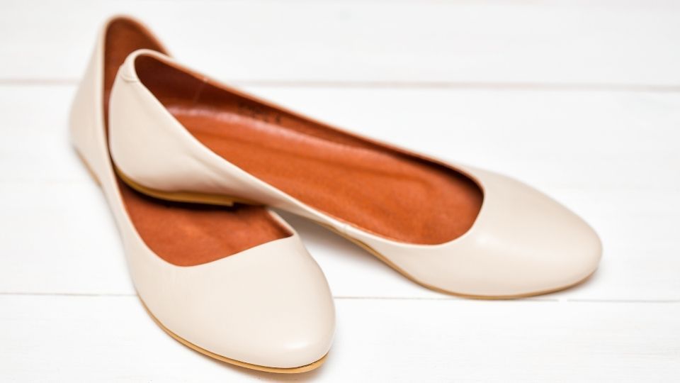beige closed toe shoes